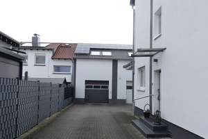Frei werdend - 1 x Dreifamilienhaus, 1x Nebengebäude mit 120 qm Bürofläche & 2 Nutzfahrzeuggaragen  – Die vollständige Adresse der Immobilie erhältst du vom Anbieter., 68305 Käfertal, Mannheim – Vorschaubild 3