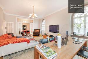 Altbauflair trifft Gartenidylle – Stilvolle 4-Zimmer-Wohnung mit Terrasse im bezaubernden Westend – Die vollständige Adresse der Immobilie erhältst du vom Anbieter., 14050 Westend, Berlin – Vorschaubild 5