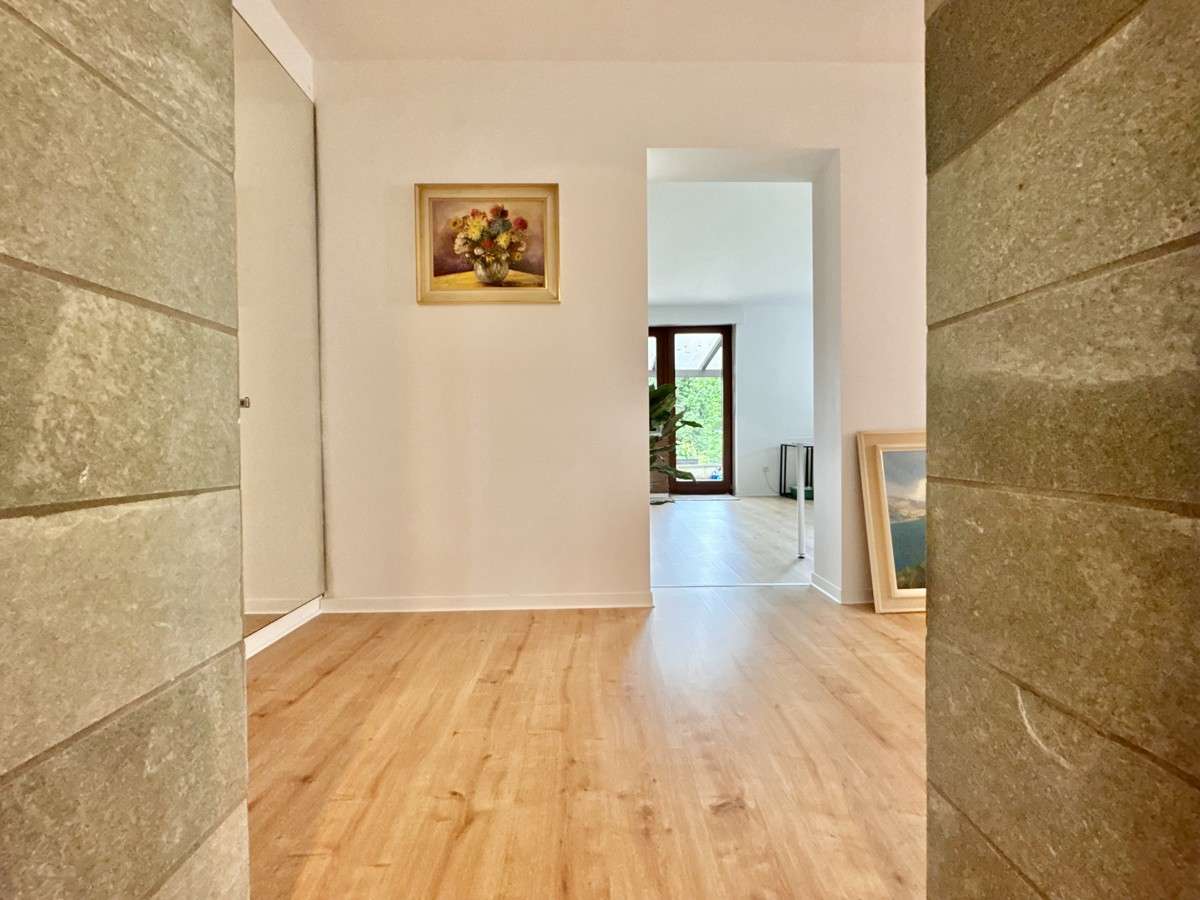 Immobilie in Bad Marienberg (Westerwald) - **Modernisierte Doppelhaushälfte mit tollem Grundstück in guter Lage von Bad Marienberg Zinhain** - Bild 11