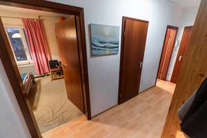 3-Zimmer-Dachgeschosswohnung mit großzügiger Dachterrasse in München-Perlach – Therese-Giehse-Allee 53, 81739 Altperlach, München – Vorschaubild 4