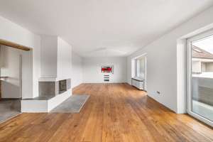 Großzügiges Wohnen auf drei Ebenen: 5-Zimmer-Maisonettewohnung in Augsburg-Oberhausen – Die vollständige Adresse der Immobilie erhältst du vom Anbieter., 86154 Oberhausen-Nord, Augsburg – Vorschaubild 2