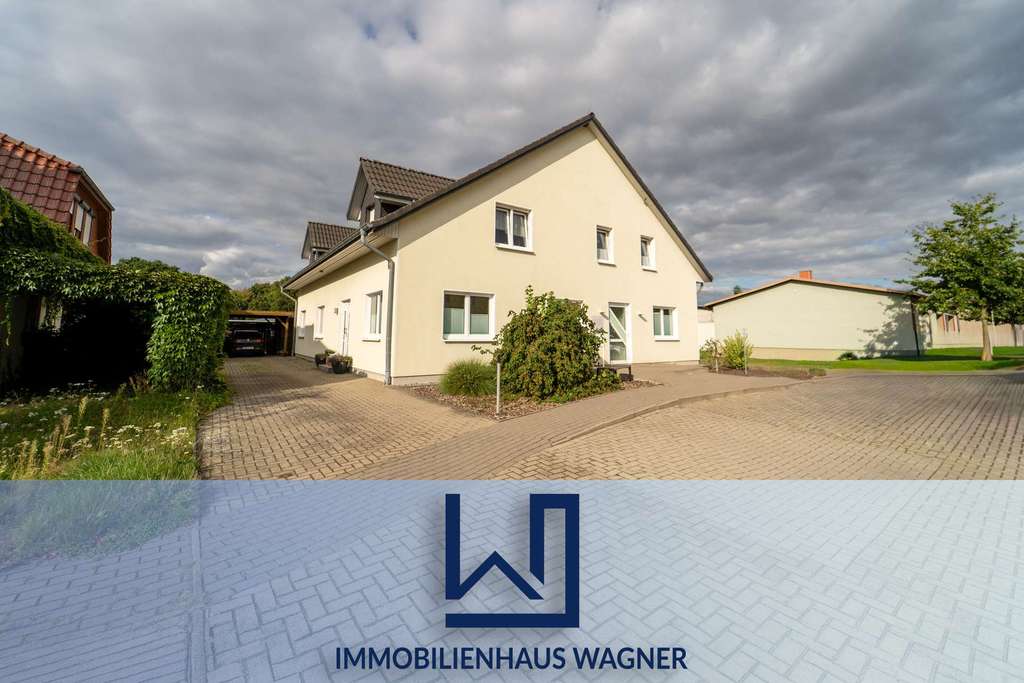 Immobilie in Burow - Zwei-Parteienhaus: Vielseitige, große Immobilie um Ihren freien Ideen gerecht zu werden. - Bild 1