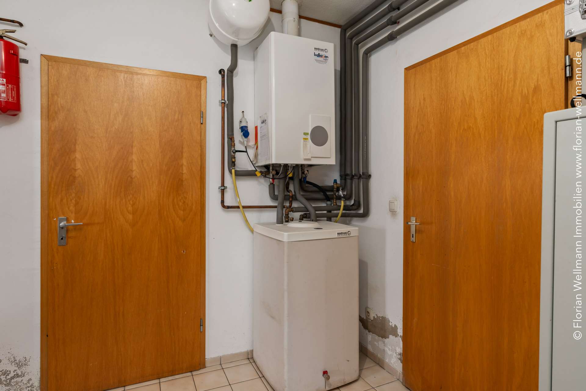 Immobilie in Twistringen - Twistringen | Attraktives Ein- bis Zweifamilienhaus mit historischem Charme und Doppelgarage auf gro - Bild 19