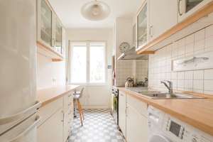 Berliner Altbauwohnung mit Wohnungsrecht – Kapitalanlage deutlich unter dem heutigen Marktwert – Die vollständige Adresse der Immobilie erhältst du vom Anbieter., 14129 Nikolassee, Berlin – Vorschaubild 4