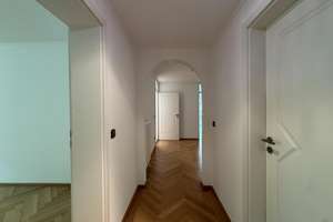 Herrschaftliche 5-Zimmer-Wohnung in Harlachinger Premiumlage – Die vollständige Adresse der Immobilie erhältst du vom Anbieter., 81545 Harlaching, München – Vorschaubild 3