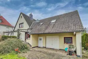 Platzwunder! Haus mit großem Grundstück und Garage in Bestlage! – Braunschweig – Vorschaubild 3