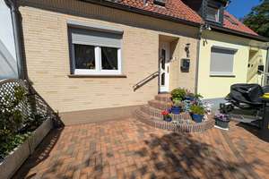 Gemütliches Reihenhaus im Dornröschenschlaf – Die vollständige Adresse der Immobilie erhältst du vom Anbieter., 28239 Oslebshausen, Bremen – Vorschaubild 2