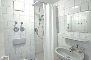 FREI - Hell und Sonnig, neue Einbauküche, Parkett, Terrasse, HSM - TG – Die vollständige Adresse der Immobilie erhältst du vom Anbieter., 70563 Heerstraße, Stuttgart – Vorschaubild 13