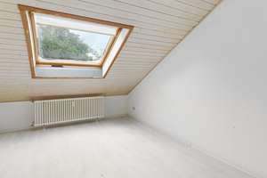 Lichtdurchflutete 3-Zimmer-Dachgeschoss-Wohneinheit in Karlsruhe-Rüppurr – Die vollständige Adresse der Immobilie erhältst du vom Anbieter., 76199 Rüppurr, Karlsruhe – Vorschaubild 9