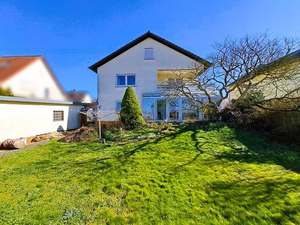 Immobilie in Weingarten (Pfalz) - 2 Familienhaus in ruhiger Feldrandlage - Bild 2