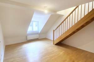 Mitten in Nürnberg eine tolle 3-Zimmer Maisonettewohnung mit Einbauküche – Vordere Ledergasse 0, 90403 Altstadt, Sankt Lorenz, Nürnberg – Vorschaubild 2