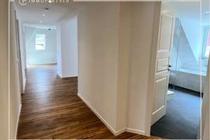 *Wohnen in der Turmspitze* luxuriöse  3,5 Zimmer Dachgeschoss Wohnung – Die vollständige Adresse der Immobilie erhältst du vom Anbieter., 70180 Lehen, Stuttgart – Vorschaubild 5