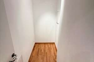 Großzügiges 1 - Zimmer Apartment in bester Lage am Galgenberg  – Die vollständige Adresse der Immobilie erhältst du vom Anbieter., 93053 Galgenberg, Regensburg – Vorschaubild 6