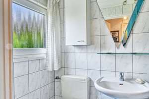 Ferienhaus in schöner, ruhiger Lage nur wenige Gehminuten vom Weserstrand und Erlenteich entfernt – Erlenteich 23, 26931 Elsfleth – Vorschaubild 6