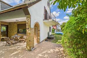 Freistehendes Zweifamilienhaus mit viel Potenzial! – Die vollständige Adresse der Immobilie erhältst du vom Anbieter., 45289 Burgaltendorf, Essen – Vorschaubild 2