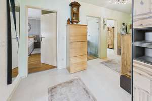 Wohnen mit Weitblick – modernisierte 3-Zimmer-Wohnung mit Süd-Balkon in Kolbermoor – Die vollständige Adresse der Immobilie erhältst du vom Anbieter., 83059 Kolbermoor – Vorschaubild 14