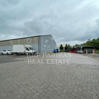  ca. 1.000 m² Kalthalle mit Außenfläche