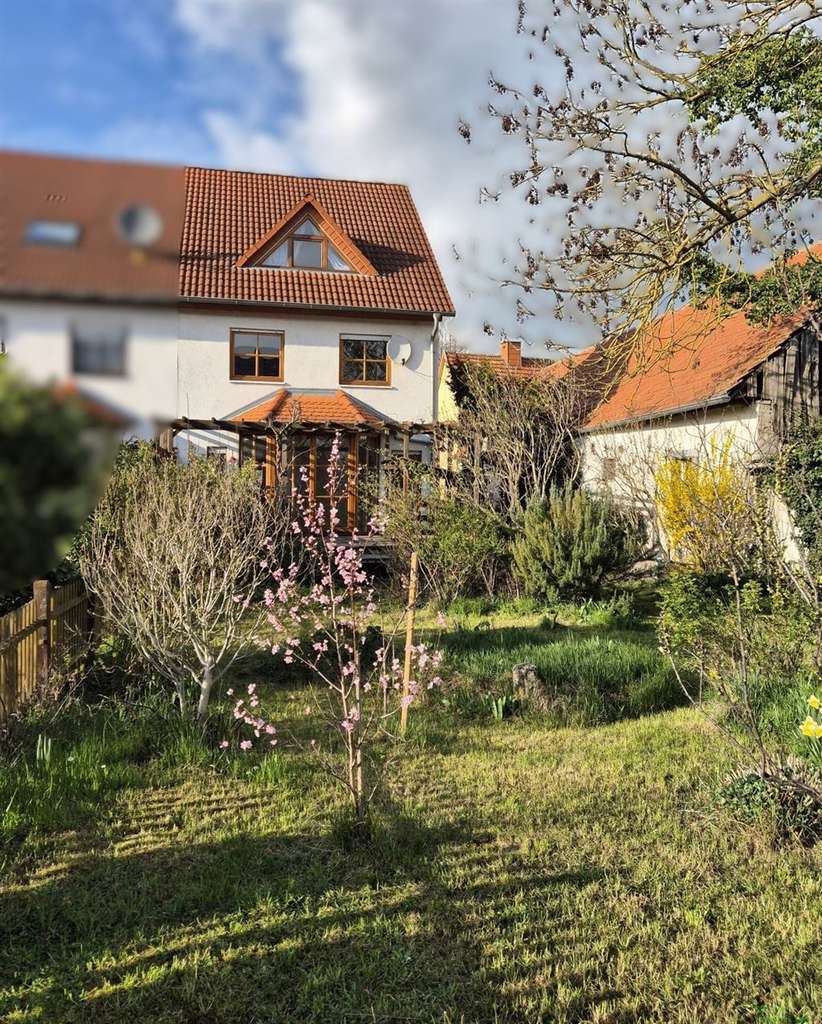 Immobilie in Dirmstein - Wohnhaus mit sonnigem Garten- sofort einziehen- - Bild 1