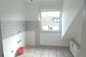 Bonn-Beuel / Rheinnähe, attraktive 2 Zimmerwohnung mit Dachbalkon -bezugsfrei – Die vollständige Adresse der Immobilie erhältst du vom Anbieter., 53225 Beuel-Mitte, Bonn – Vorschaubild 8