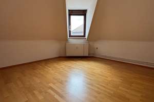 ** Charmante 3-Zimmer-Dachgeschosswohnung mit Spitzboden und Weitblick ** – Hofmannstraße 13, 65191 Bierstadt, Wiesbaden – Vorschaubild 14