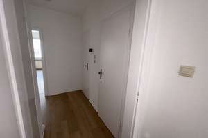 Renovierte 3-Zimmer-Wohnung mit Balkon in zentraler Lage – Corneliusstraße 125, 40215 Friedrichstadt, Düsseldorf – Vorschaubild 11