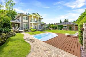 La Dolce Vita daheim! Junge Stadtvilla im mediterranen Stil mit Pool, PV-Anlage und Feldblick! – Die vollständige Adresse der Immobilie erhältst du vom Anbieter., 49716 Meppen – Vorschaubild 3