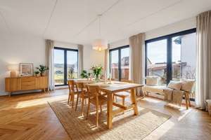 Neubau moderne Doppelhaushälfte mit Südterrasse, 2 Stellplätzen, KfW 55 – Die vollständige Adresse der Immobilie erhältst du vom Anbieter., 93197 Zeitlarn – Vorschaubild 1
