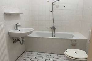 Charmante Altbauwohnung im beliebten Kreuzberger Kiez - 2-Zimmer mit Dielenboden, provisionsfrei – Reichenberger Straße 155, 10999 Kreuzberg, Berlin – Vorschaubild 7