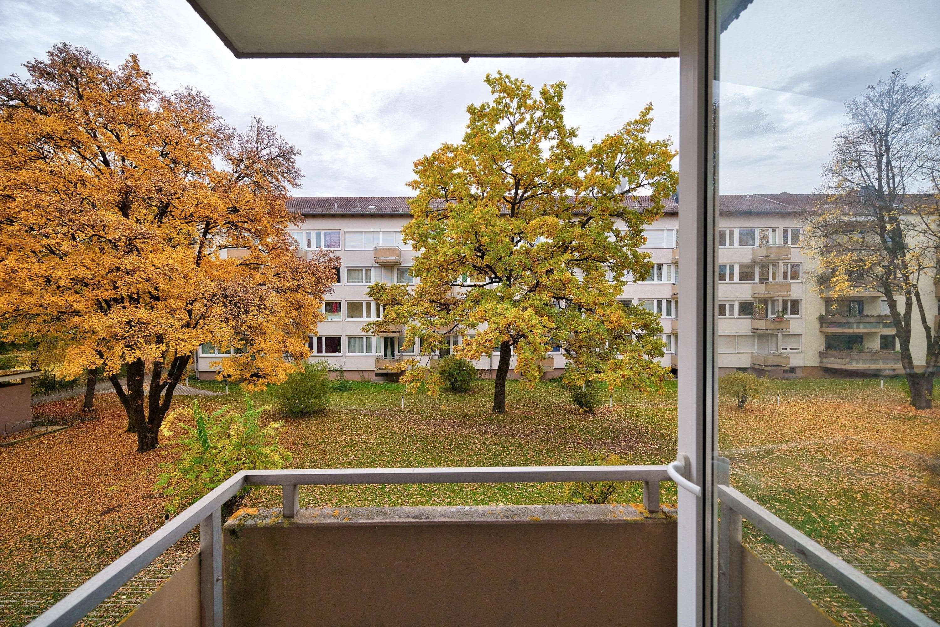 Zentral gelegenes 1-Zimmer-Apartment mit Renovierungsbedarf -bezugsfrei zum 01. Mai-, München – Bild 2