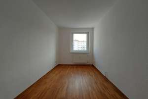 *Die Treppen hinauf zu Ihrer neuen Wohnung* – 39104 Altstadt, Magdeburg – Vorschaubild 4