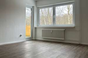 Renovierte 3-Zimmer-Wohnung in ruhiger, grüner Lage am Rande Mettenhofs – Malmöweg 6, 24109 Mettenhof, Kiel – Vorschaubild 4