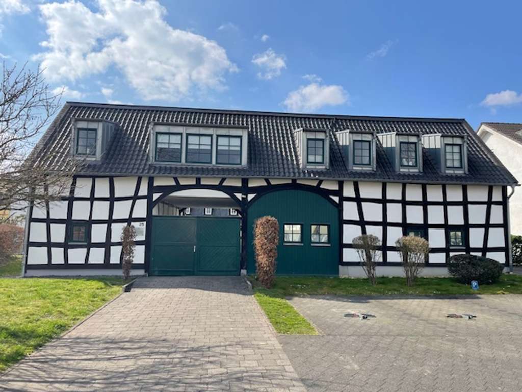 Bad Godesberg, Wohnen in historischem Ambiente, 2 Zimmer Maisonetten Appartement