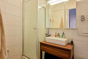 Property thumbnail 11