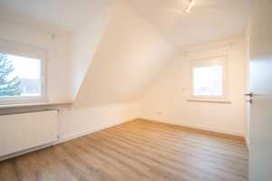 Klassischer Charme trifft Moderne: 7 Zimmer, Pool, Terrasse und flexible Nutzungsmöglichkeiten – Stützelstraße 13, 67069 Ludwigshafen am Rhein – Vorschaubild 14