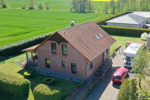 Charmantes Einfamilienhaus  – Die vollständige Adresse der Immobilie erhältst du vom Anbieter., 31675 Bückeburg – Vorschaubild 1