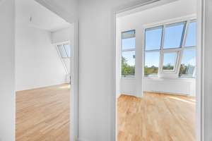Wohnerlebnis mit bis zu 4 m Deckenhöhe – Dachterrasse & Alpenblick – Die vollständige Adresse der Immobilie erhältst du vom Anbieter., 81829 Messestadt Riem, München – Vorschaubild 7