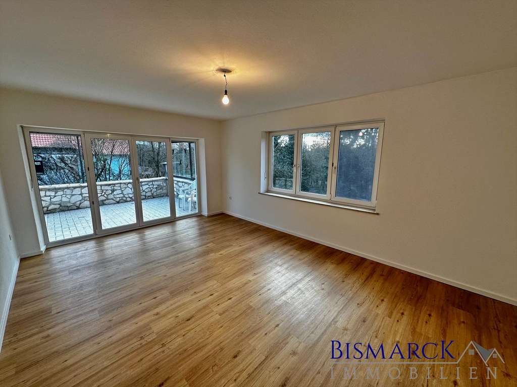 Immobilie in Neufahrn in Niederbayern - Attraktives Mehrfamilienhaus mit großem Baugrundstück - Bild 4