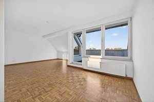 Exklusive Dachgeschosswohnung mit Gestaltungspotenzial und zwei Terrassen in Untergiesing-Harlaching – Die vollständige Adresse der Immobilie erhältst du vom Anbieter., 81547 Giesing, München – Vorschaubild 2