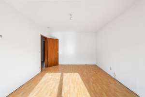 Helles Reihenmittelhaus mit studioähnlicher Dachgeschosswohnung – ideal für Familien! – Die vollständige Adresse der Immobilie erhältst du vom Anbieter., 93055 Ostenviertel, Regensburg – Vorschaubild 20