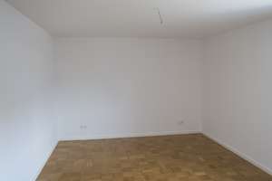 Alltagstaugliche 3-Zimmer-Wohnung mit Balkon in Obermenzing – Mooswiesenstraße 5, 81379 Obermenzing, München – Vorschaubild 10