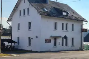 Mehrfamilienhaus in Tschirn von Privat, Provisionsfrei - Stark reduziert ! VB – Nordhalbener Straße 4, 96367 Kronach (Kreis) – Vorschaubild 2