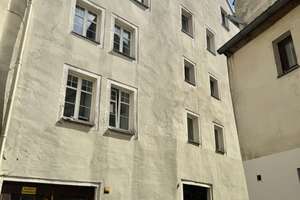 Denkmalobjekt - Altstadt Regensburg - 6 WE | 1 Gewerbe | 1 Garage - vermietet - 3,85 % Rendite – Die vollständige Adresse der Immobilie erhältst du vom Anbieter., 93047 Innenstadt, Regensburg – Vorschaubild 1