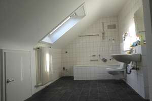 Helle, freundliche 3-Zi-DG-Wohnung im 2.OG; ca. 78 qm in 4 Parteien-Haus, KA-Waldstadt – Waldenburgerstr. 7, 76139 Waldstadt, Karlsruhe – Vorschaubild 9