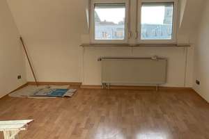 Renovierte, ruhige, lichtdurchflutete 4-Zimmer-Wohnung mit Blick über Stuttgart – Werastraße 109, 70190 Kernerviertel, Stuttgart – Vorschaubild 2