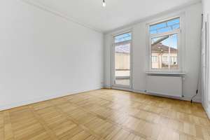 Stilvolles Gründerzeithaus mit 341m² Wohnfläche verteilt auf drei Wohneinheiten im Bonner Zentrum – Die vollständige Adresse der Immobilie erhältst du vom Anbieter., 53111 Bonn-Zentrum, Bonn – Vorschaubild 77