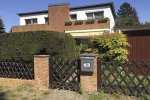 Gut geschnittenes Einfamilienhaus mit Sauna und Garage in ruhiger Lage sucht freundliche Bewohner – Schillerstraße 49, 12305 Berlin – Vorschaubild 1