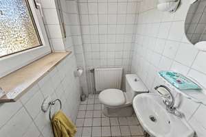 Einfamilienhaus mit großem Grundstück in ruhiger Lage von Rekum bei Bremen – Die vollständige Adresse der Immobilie erhältst du vom Anbieter., 28777 Rekum, Bremen – Vorschaubild 5