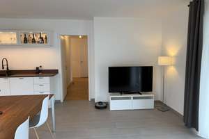 Möbellierte neuwertige 3-Zi-Wohnung mit SW-Loggia, Aufzug, TG und hochwertiger Einbauküche – 51379 Opladen, Leverkusen – Vorschaubild 5