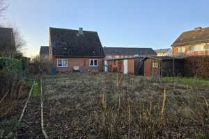 **Solides Einfamilienhaus mit großem Garten** – Nordfriesland (Kreis) – Vorschaubild 8