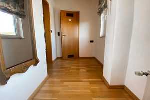 KL - Erlenbach, freistehendes EFH, 8 ZKB, 3 Bäder, großer Garten, Kellerbar, Garage – Kaiserslautern – Vorschaubild 9